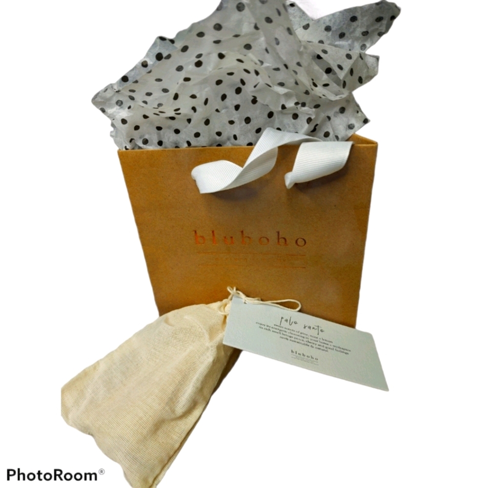 Energetic Cleansing, Palo Santo Sticks -pine, mint, lemon scents